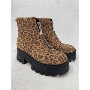 Gianni Bini size 6 All-Star Leopard Print Suede Zip Chunky Lug Sole Platform